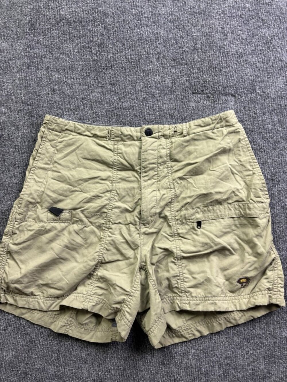 Mountain Hardwear Shorts Womens 32 Beige Nylon Utility Hiking Outdoor Pockets